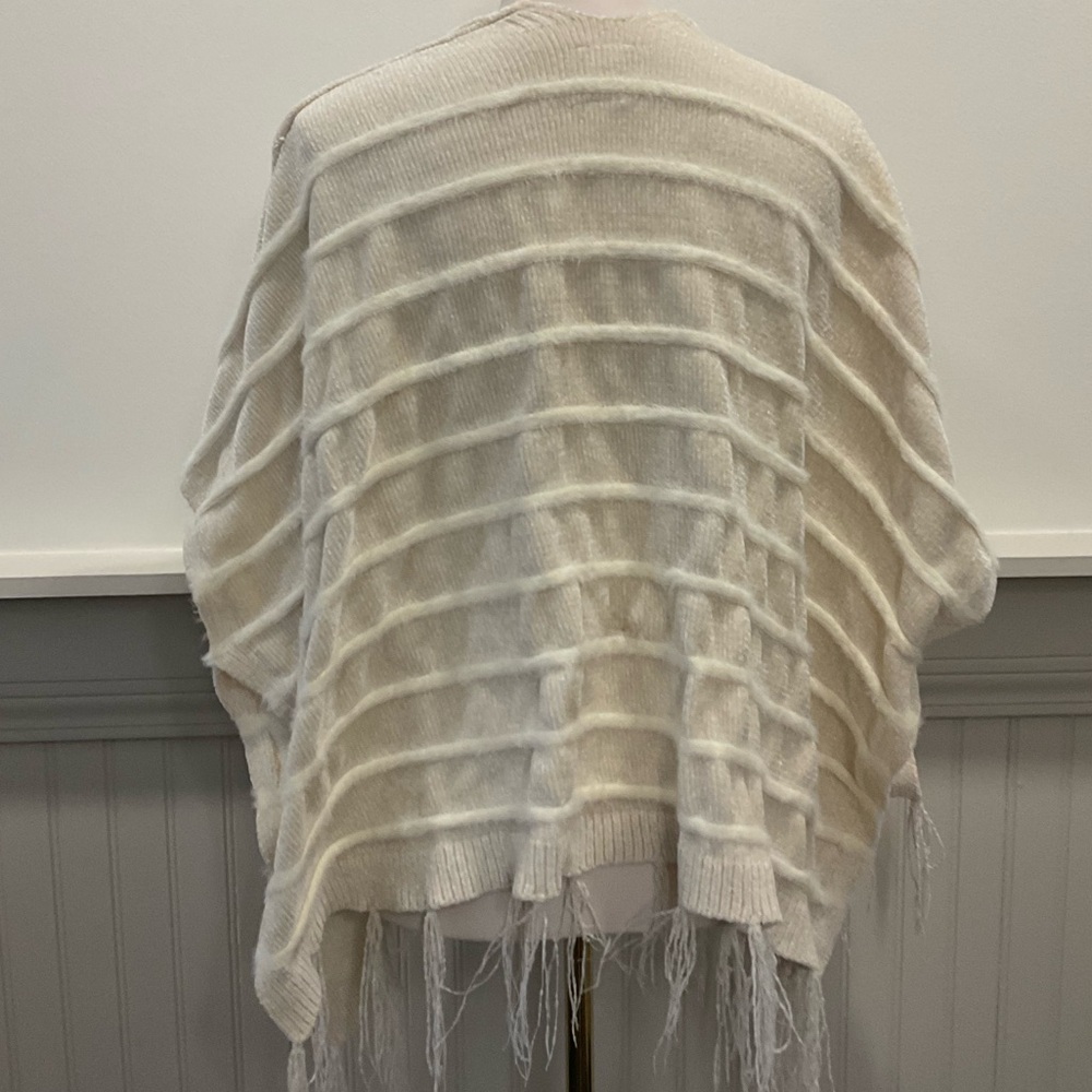 Anthropologie Akemi + Kin Shawl Cardigan Fringe Cottagecore O/S - Picture 2 of 6
